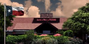 love and war restaurant
